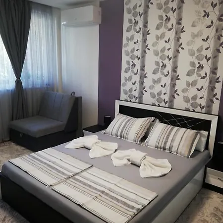 Ani Veliko Tarnovo
